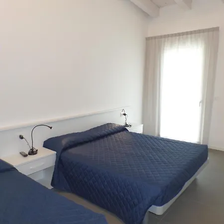 펜션 Ferienhaus Fuer 9 Personen Ca 100 Qm In Bibione, Adriakueste Italien Und Umgebung *